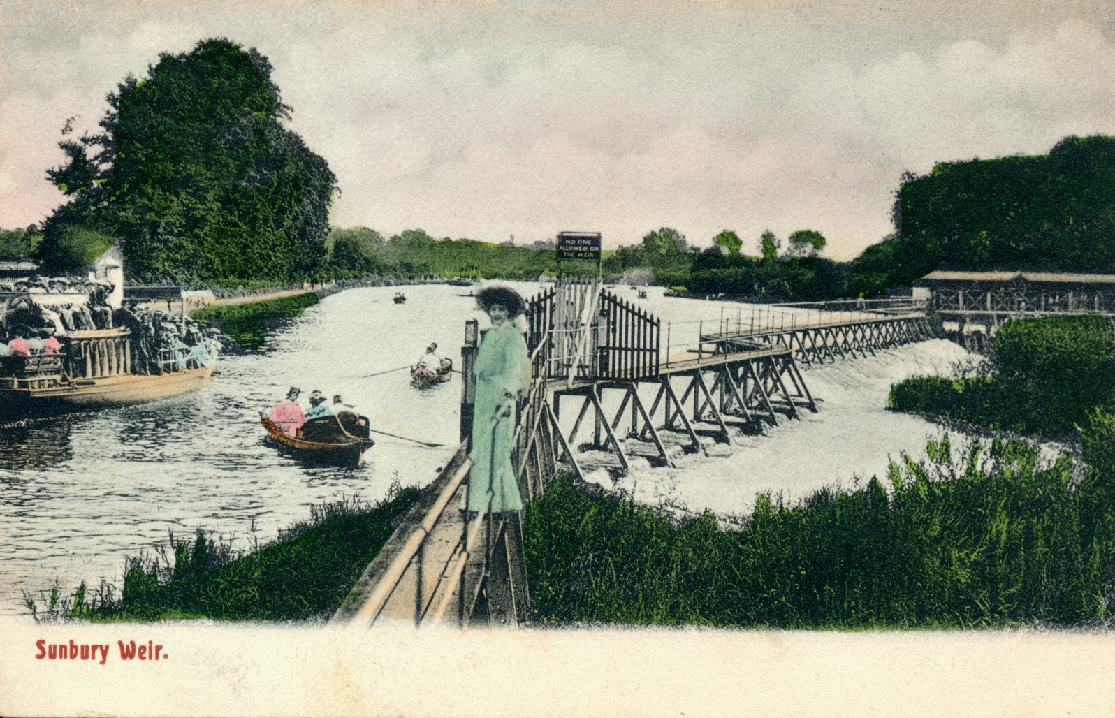 Sunbury Lock,river view
